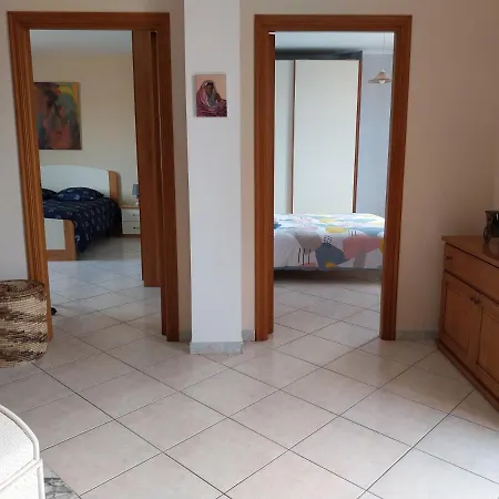 Casa Da Dina Apartment *
